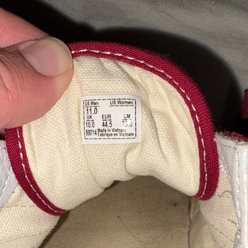 Vans Men's Burgundy Sneakers - Picture 5 of 6